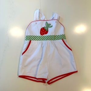 The Beaufort Bonnet Compant NWT Ruthie Romper Strawberry